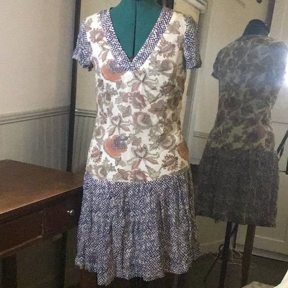 Monsoon Dresses & Skirts - Monsoon midi floral print dress with ruffled skirt